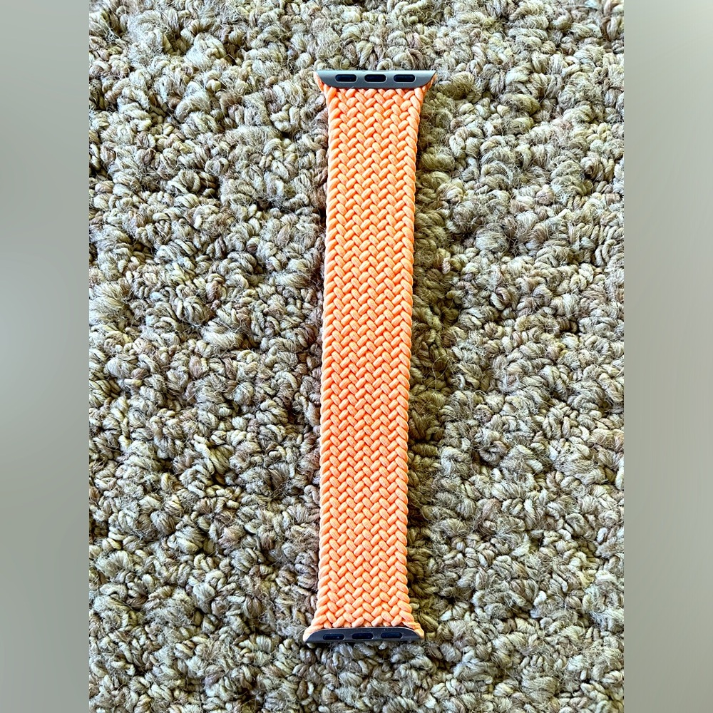 Orange Apple Watch ⌚️ band. Size 6 for 40 mm / 41 mm Apple Watch ⌚️